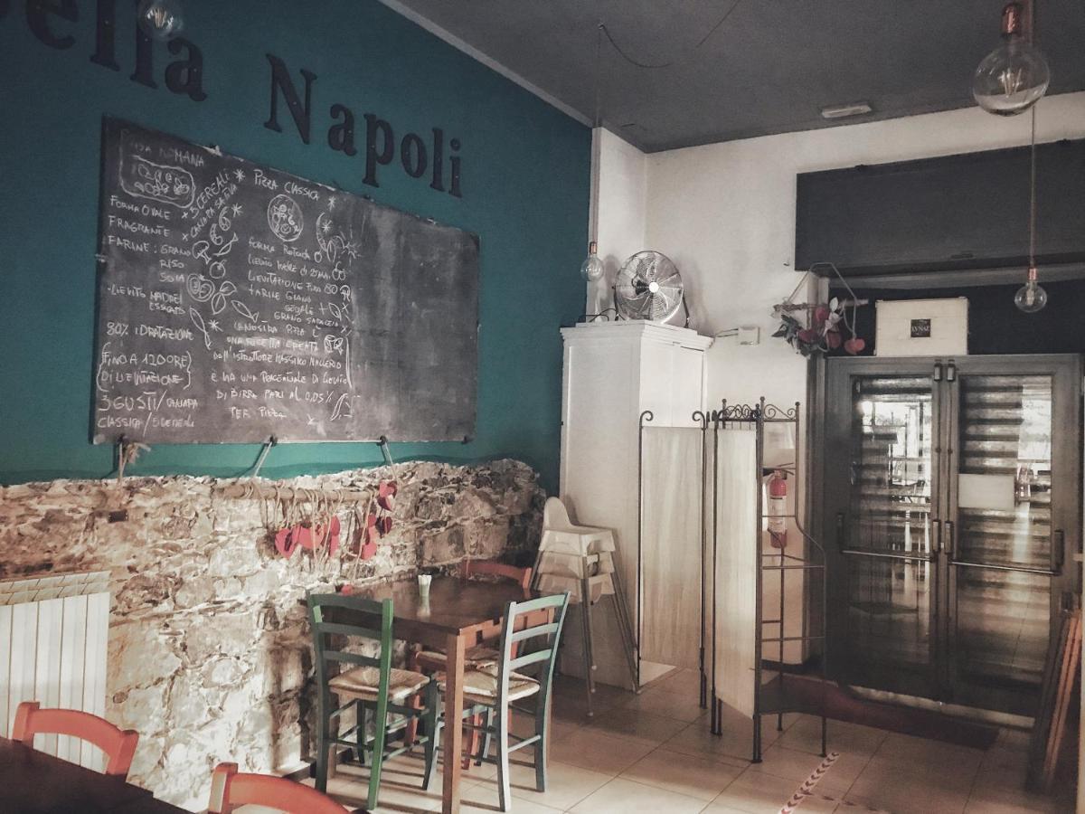 Bella Napoli Guesthouse Trattoria Pizzeria Ла-Спеція Екстер'єр фото