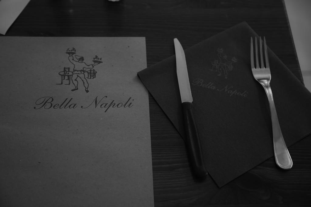Bella Napoli Guesthouse Trattoria Pizzeria Ла-Спеція Екстер'єр фото